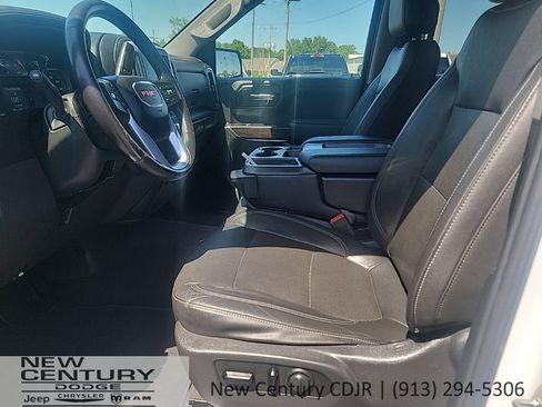 Used 2020 GMC Sierra 1500 SLT w/ Driver Alert Package II AWD/4WD image 13
