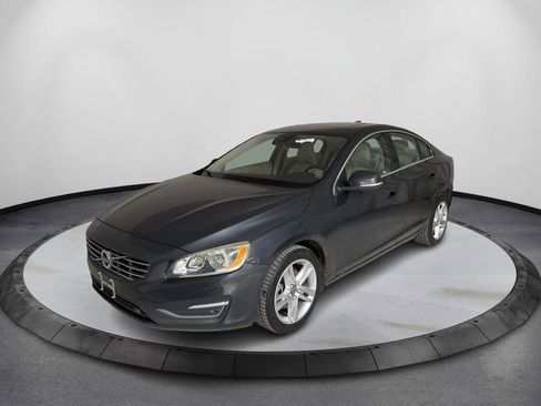 Used 2015 Volvo S60 T5 Premier image 1