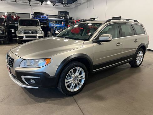 Used 2016 Volvo XC70 T5 Premier w/ Proximity Package AWD/4WD image 7