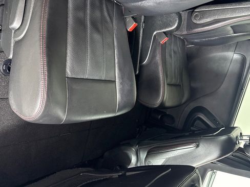 Used 2018 Dodge Grand Caravan GT image 22