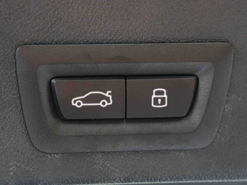 Certified 2025 BMW X6 M60i image 36