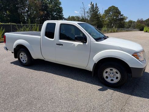 Used 2019 Nissan Frontier S RWD image 32