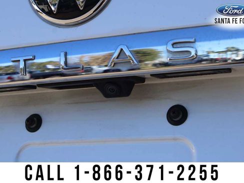 Used 2023 Volkswagen Atlas Cross Sport SEL Premium R-Line image 9