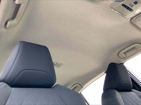 Used 2021 Toyota Corolla LE FWD image 14
