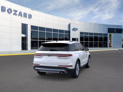 New 2026 Lincoln Corsair Premiere image 8