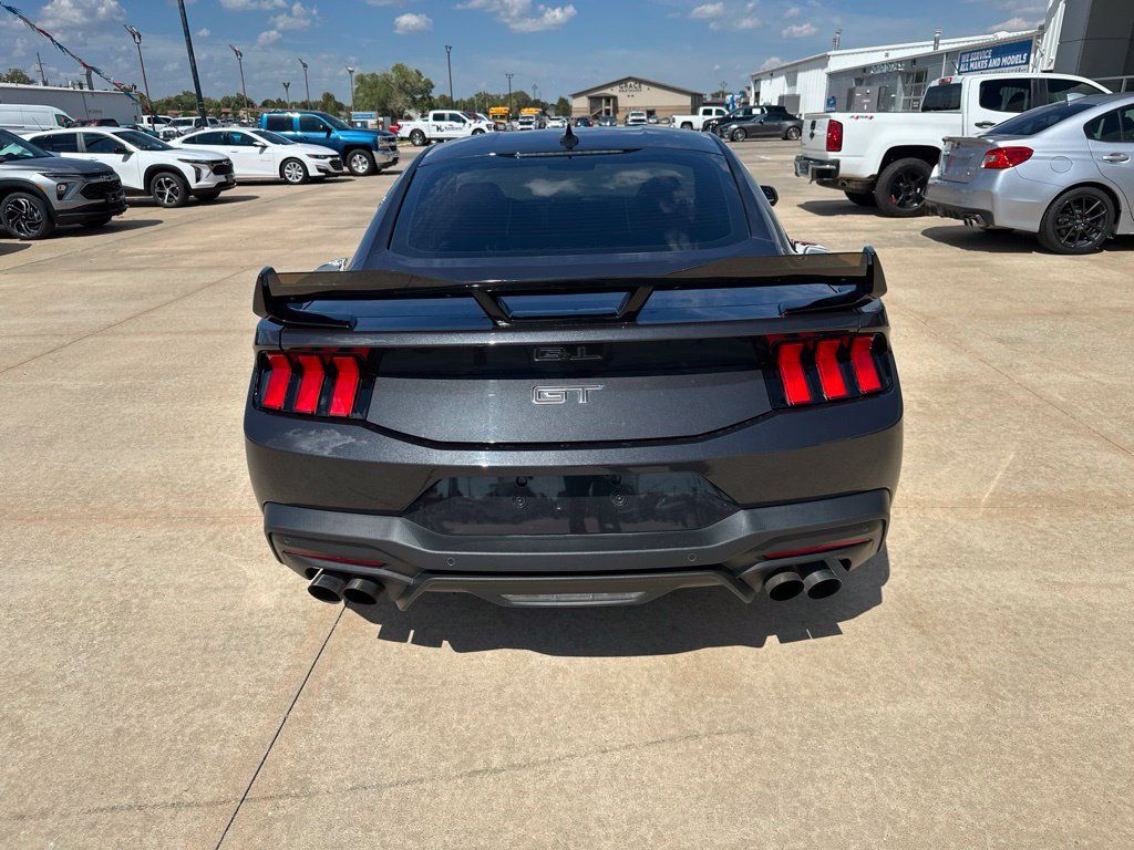 Used 2024 Ford Mustang GT RWD image 31