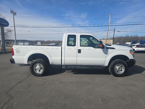 Used 2014 Ford F250 XL w/ Power Equipment Group image 5