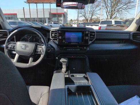 Used 2024 Toyota Tundra SR image 12