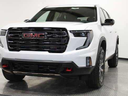 New 2026 GMC Acadia AT4 w/ Luxury Package AWD/4WD image 3