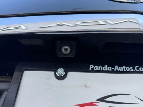 Used 2014 Mercedes-Benz E 350 4MATIC Sedan image 53