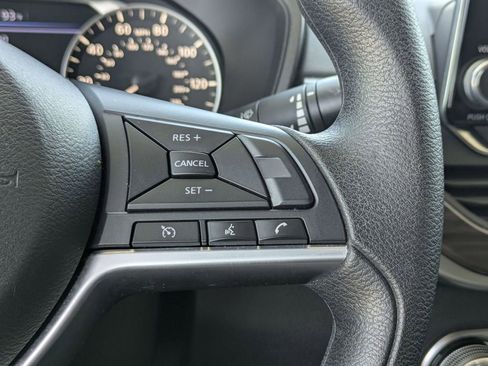 Used 2025 Nissan Altima 2.5 SV FWD image 20