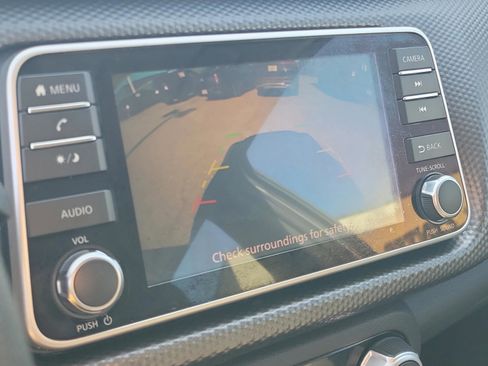 Certified 2020 Nissan Kicks SV image 29