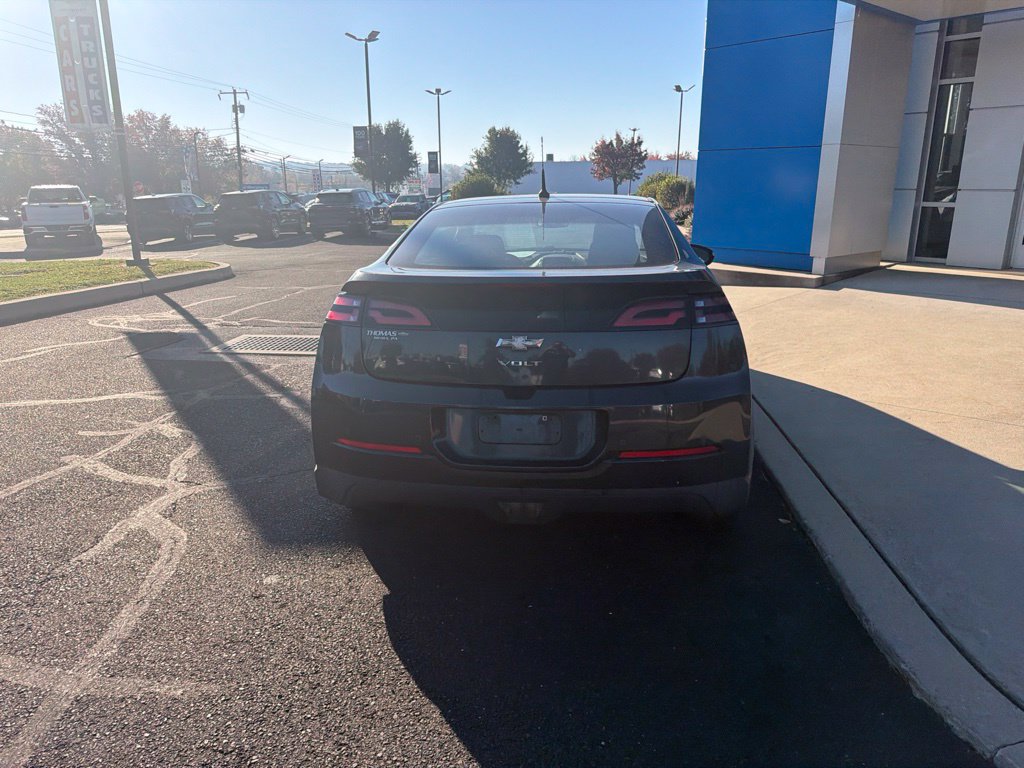 Used 2014 Chevrolet Volt Premium w/ Premium Trim Package FWD image 3