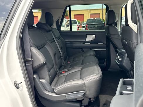 Used 2025 Ford Expedition Max Active RWD image 29
