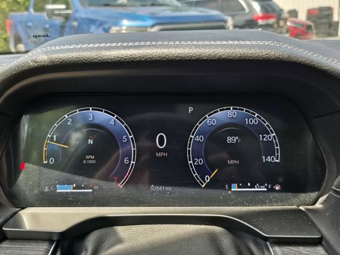 Used 2024 Jeep Grand Cherokee Limited w/ Black Appearance Package AWD/4WD image 23