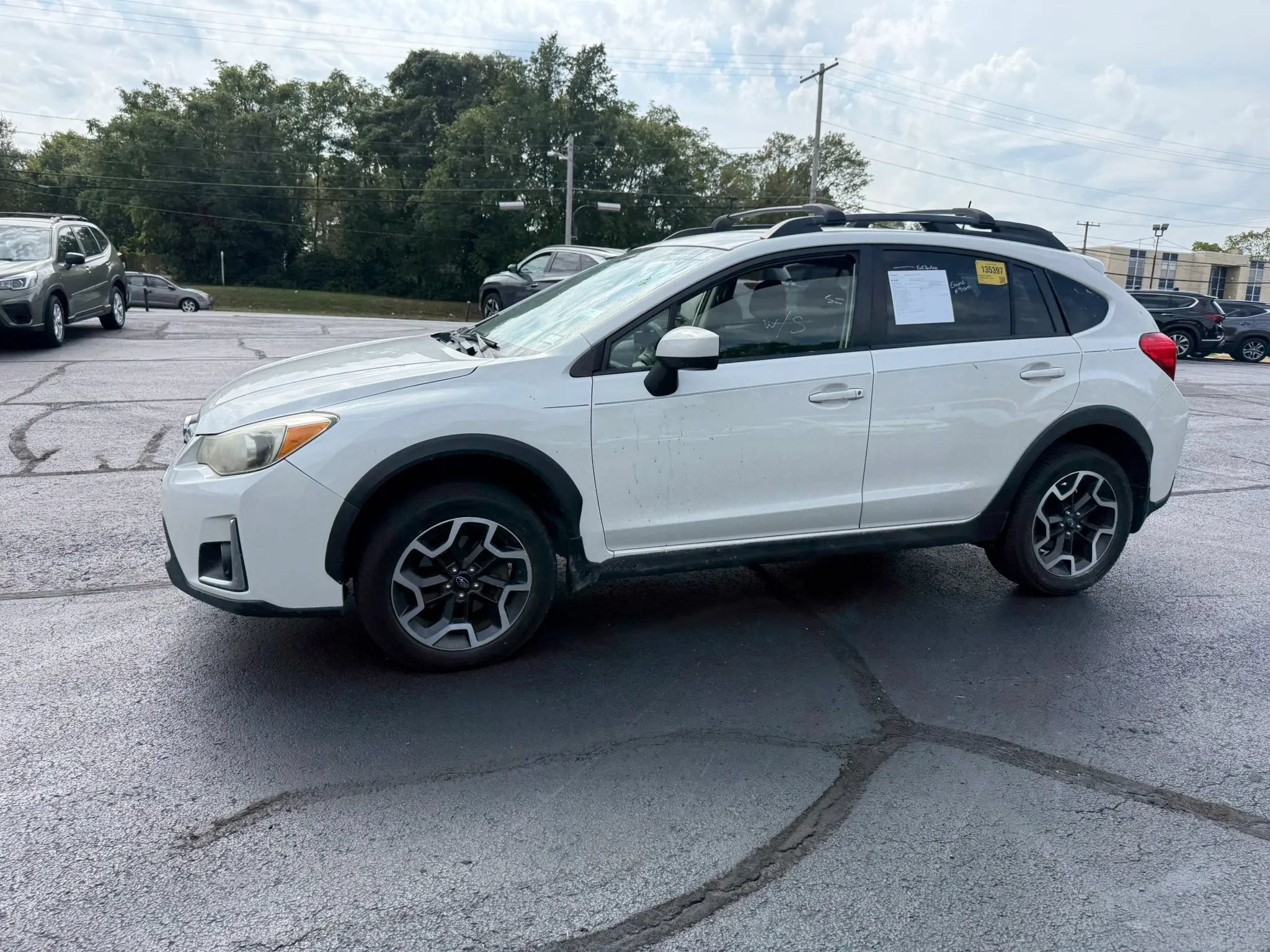 Used 2016 Subaru Crosstrek 2.0i Premium AWD/4WD image 4