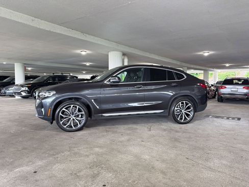 Certified 2024 BMW X4 xDrive30i w/ Premium Package AWD/4WD image 2