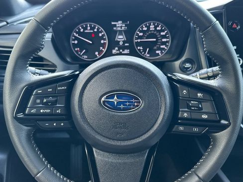 Used 2025 Subaru Forester Premium AWD/4WD image 22
