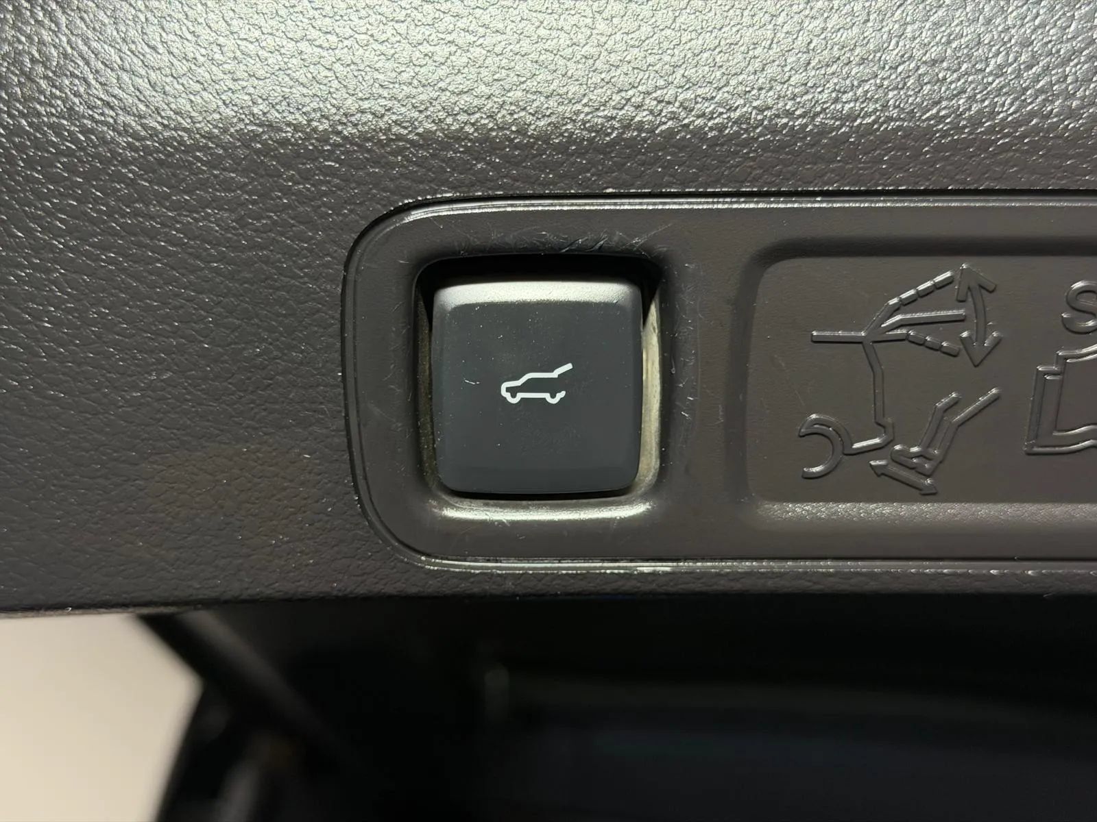 Used 2018 Lincoln Navigator Reserve w/ Technology Package AWD/4WD image 16