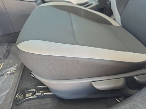 Used 2025 Nissan Versa S w/ Trunk Package FWD image 27