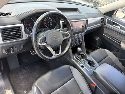 Certified 2021 Volkswagen Atlas SE FWD image 8