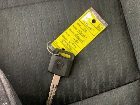 Used 2020 Nissan Rogue S image 42