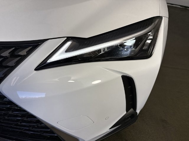 Certified 2026 Lexus UX 300h AWD w/ Accessory Package (Z1) image 28
