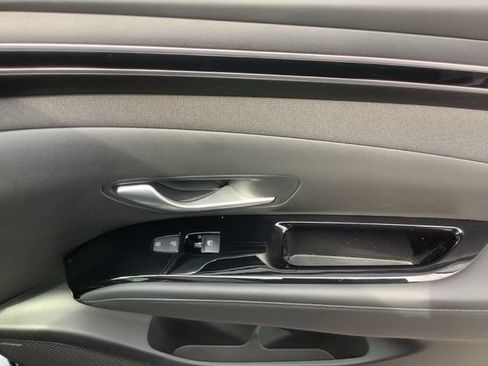 Used 2024 Hyundai Tucson Limited AWD/4WD image 18