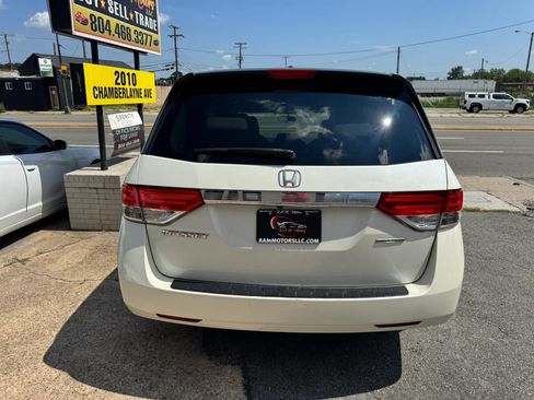 Used 2016 Honda Odyssey SE image 4