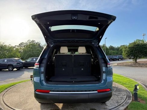 New 2026 Jeep Grand Cherokee L Limited AWD/4WD image 32