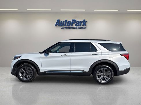 New 2025 Ford Explorer Active w/ Active Comfort Package image 4