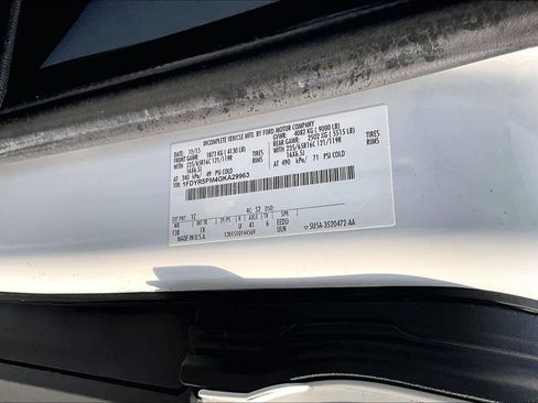 Used 2016 Ford Transit 250 138 RWD image 29