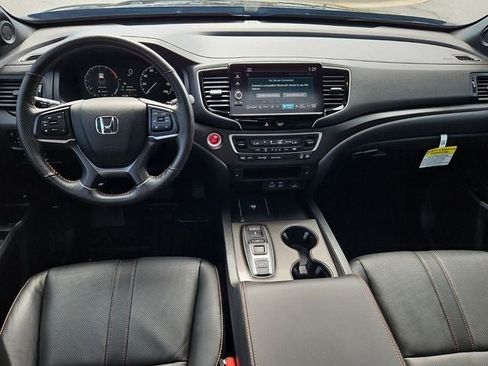 Certified 2025 Honda Ridgeline TrailSport image 13