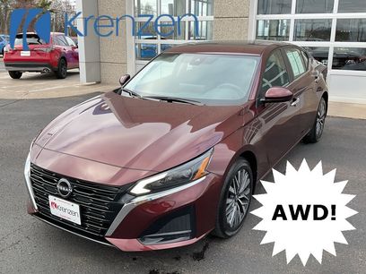Used 2023 Nissan Altima 2.5 SV w/ SV Premium Package