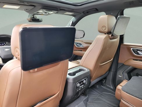 Used 2021 Chevrolet Tahoe High Country image 24