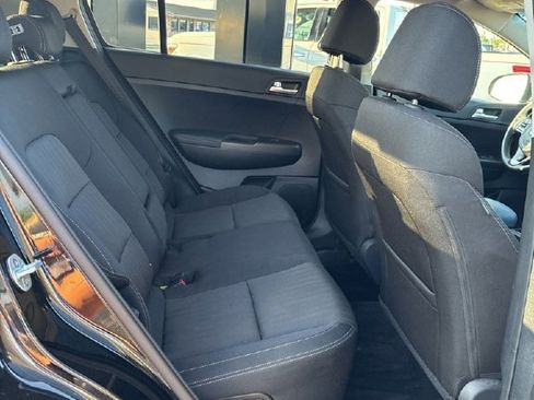 Used 2019 Kia Sportage LX image 25