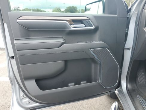 Used 2025 Chevrolet Silverado 1500 LT image 14