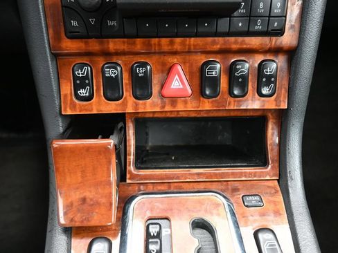 Used 2002 Mercedes-Benz SLK 320 image 17