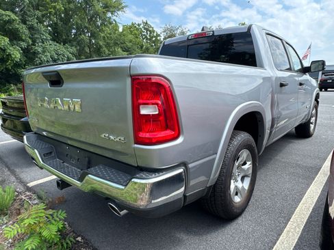 Used 2025 RAM 1500 Big Horn AWD/4WD image 4