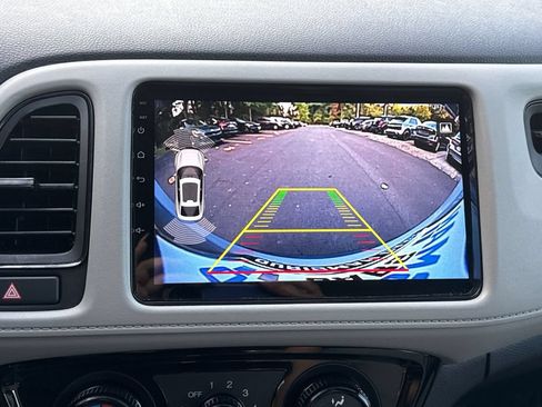 Used 2022 Honda HR-V LX image 23