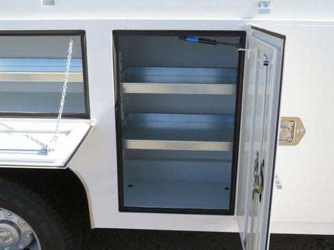 New 2022 RAM 3500 Tradesman image 25