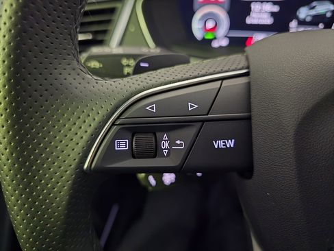 Used 2024 Audi Q5 e Premium Plus image 20