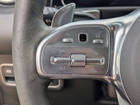 Used 2021 Mercedes-Benz GLB 35 AMG 4MATIC image 21
