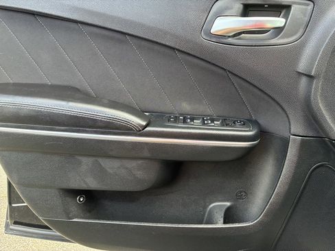 Used 2018 Dodge Charger R/T Scat Pack image 15