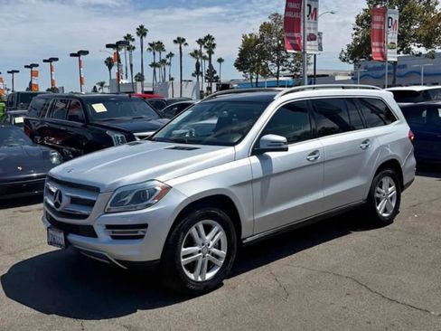 Used 2016 Mercedes-Benz GL 450 4MATIC image 2