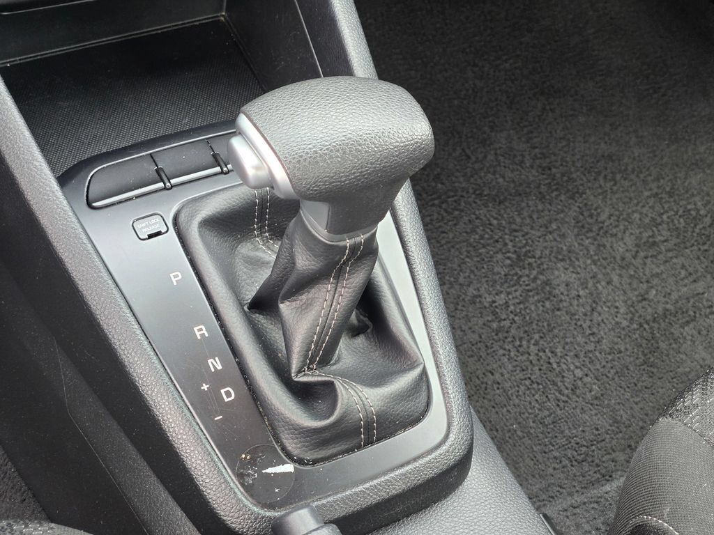 Used 2023 Kia Rio LX FWD image 34