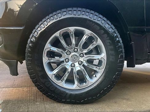 Used 2023 RAM 1500 Laramie RWD image 11