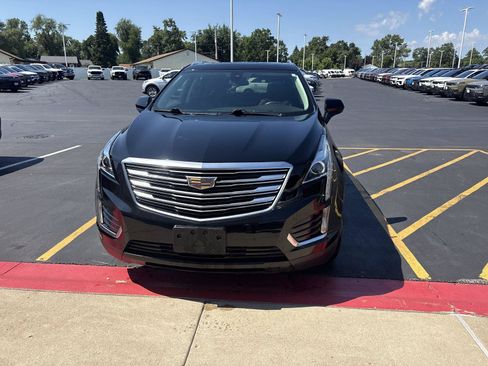 Used 2019 Cadillac XT5 Luxury AWD/4WD image 2