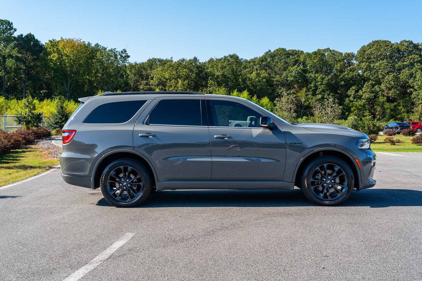 Used 2022 Dodge Durango R/T w/ Blacktop Package AWD/4WD image 13
