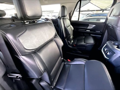 Used 2025 Ford Expedition Max Platinum image 20